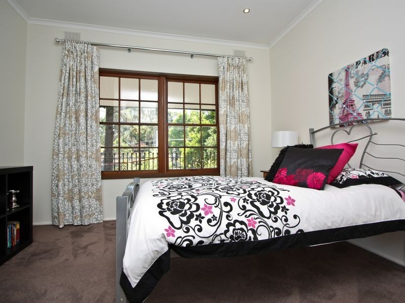 26 First Avenue, Bridgewater SA 5155