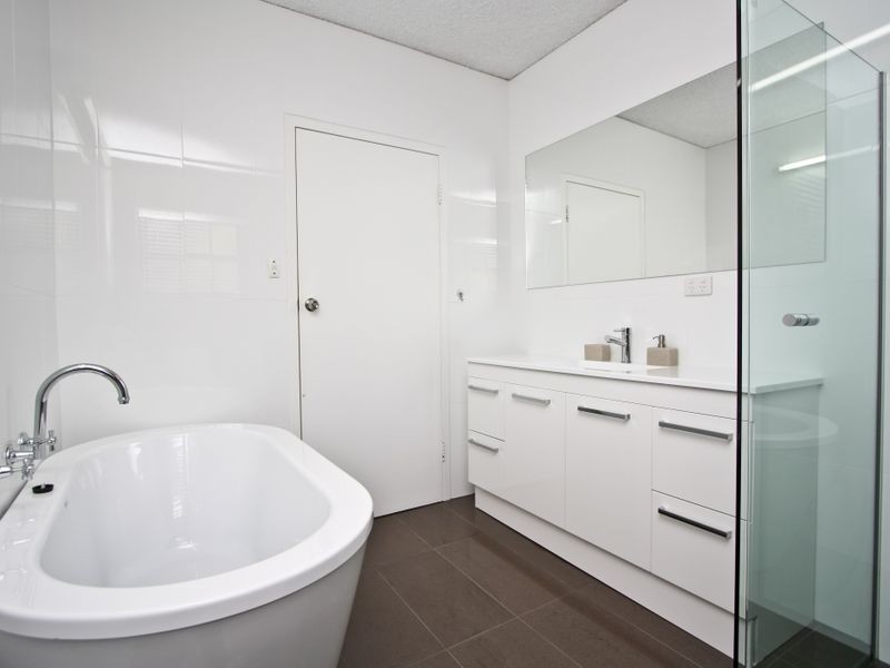 26 First Avenue, Bridgewater SA 5155