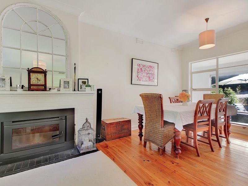8 Kalmia Avenue, Crafers SA 5152