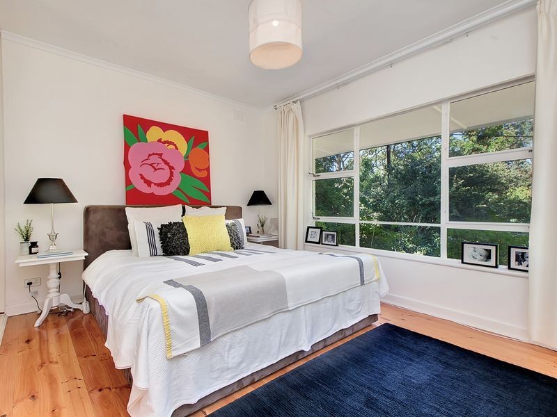 8 Kalmia Avenue, Crafers SA 5152
