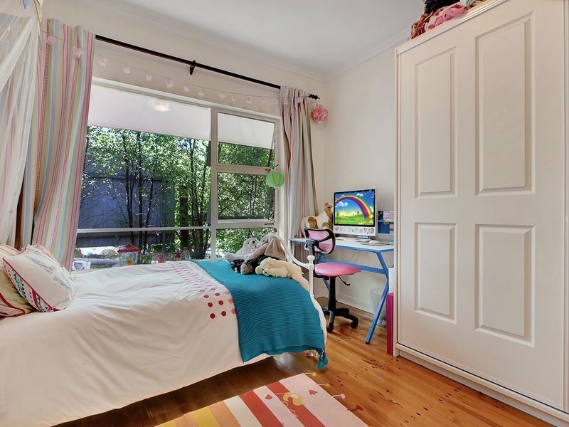 8 Kalmia Avenue, Crafers SA 5152