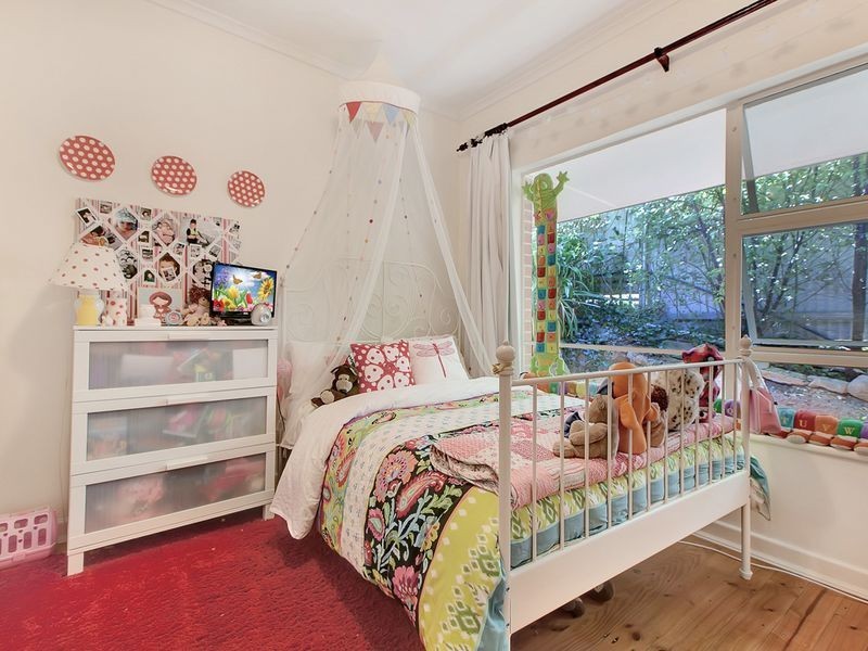 8 Kalmia Avenue, Crafers SA 5152