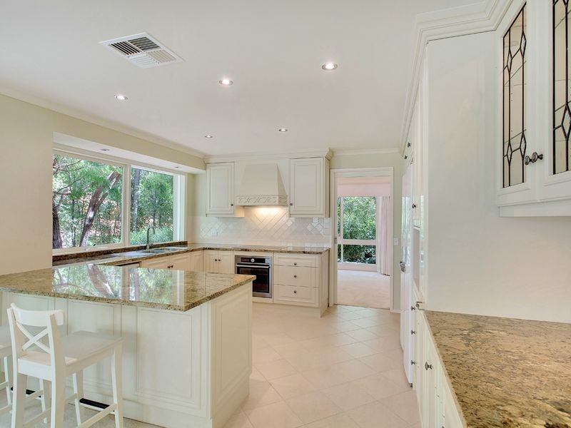 15 Rostrevor Road, Stirling SA 5152