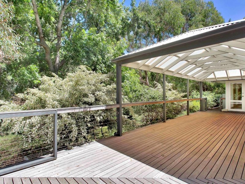 15 Rostrevor Road, Stirling SA 5152