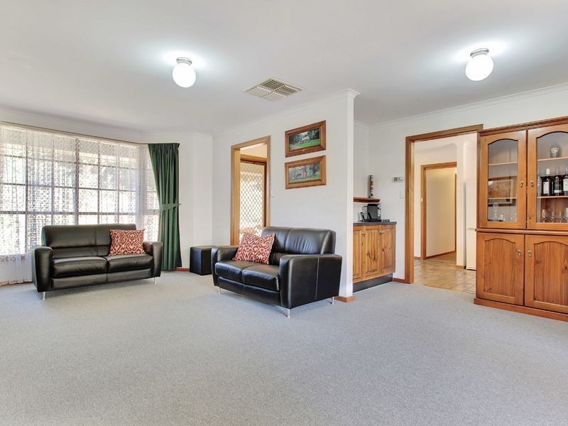 18 Ryan Avenue, Athelstone SA 5076