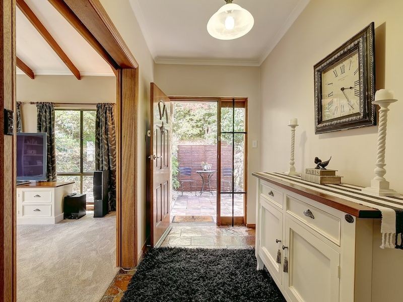 1 Summer Hill Drive, Crafers SA 5152