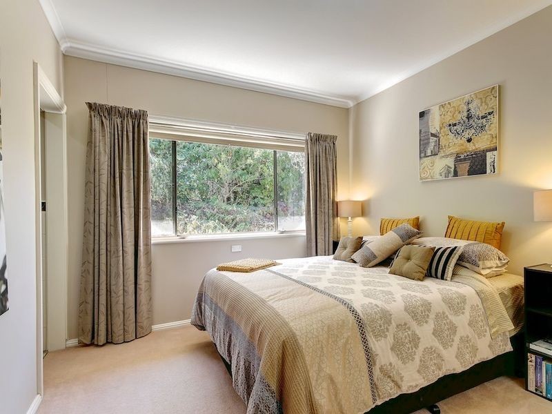 1 Summer Hill Drive, Crafers SA 5152