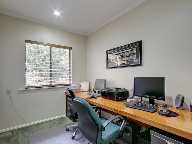 1 Summer Hill Drive, Crafers SA 5152