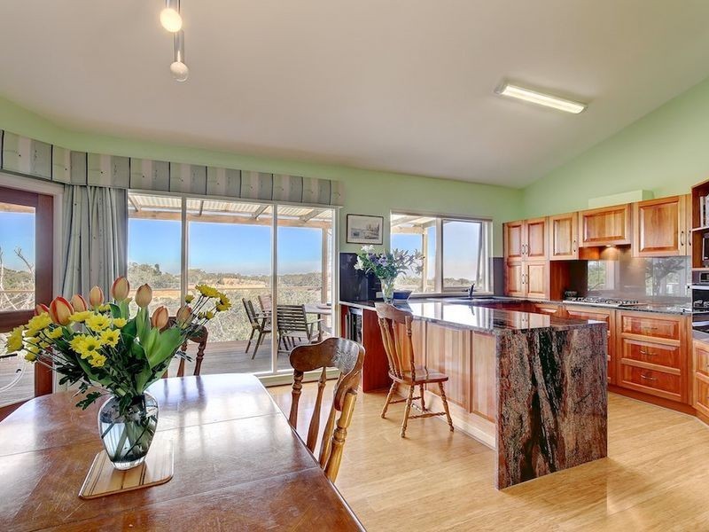 4 Vantage Way, Crafers SA 5152