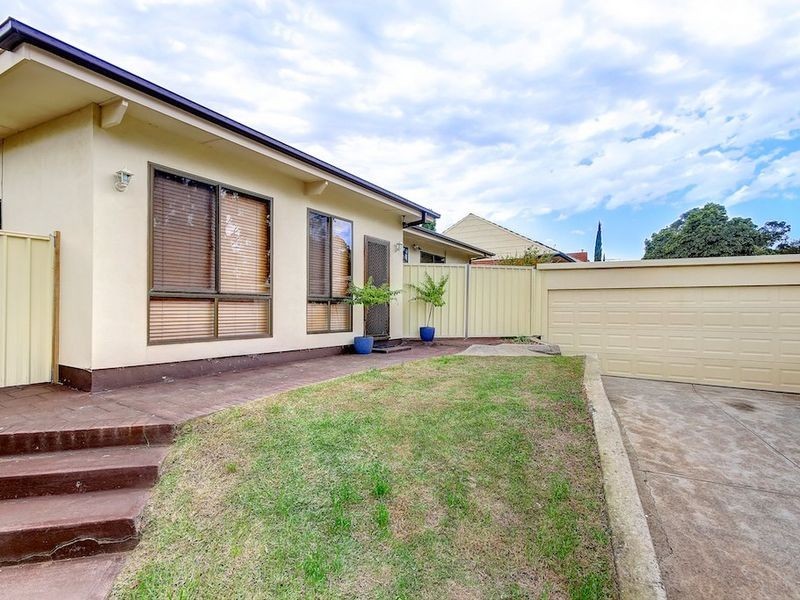 1A Raymond Road, St Agnes SA 5097