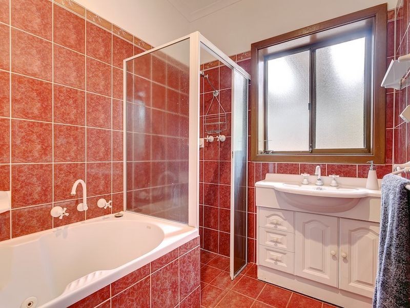 1A Raymond Road, St Agnes SA 5097