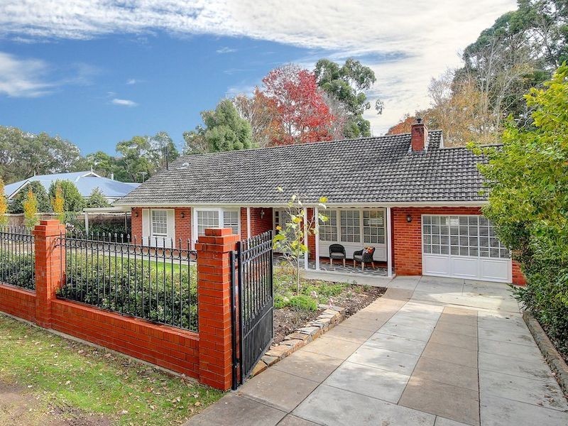 11 Wright Road, Crafers SA 5152