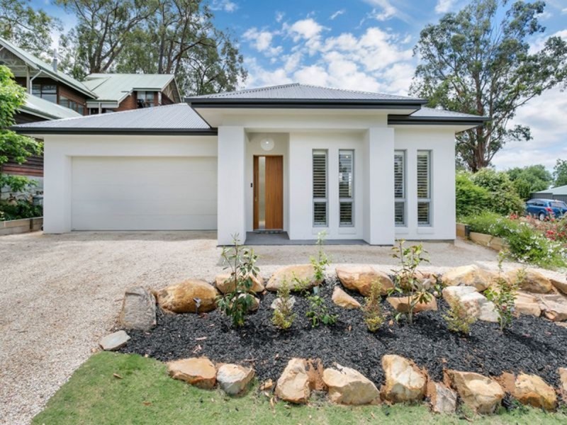 15 Oratava Avenue, Bridgewater SA 5155