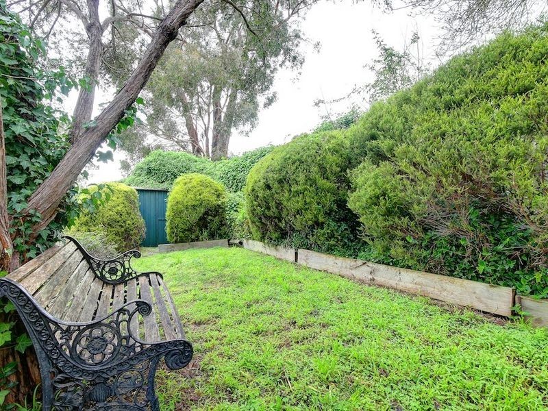 28 Fern Hill Road, Bridgewater SA 5155