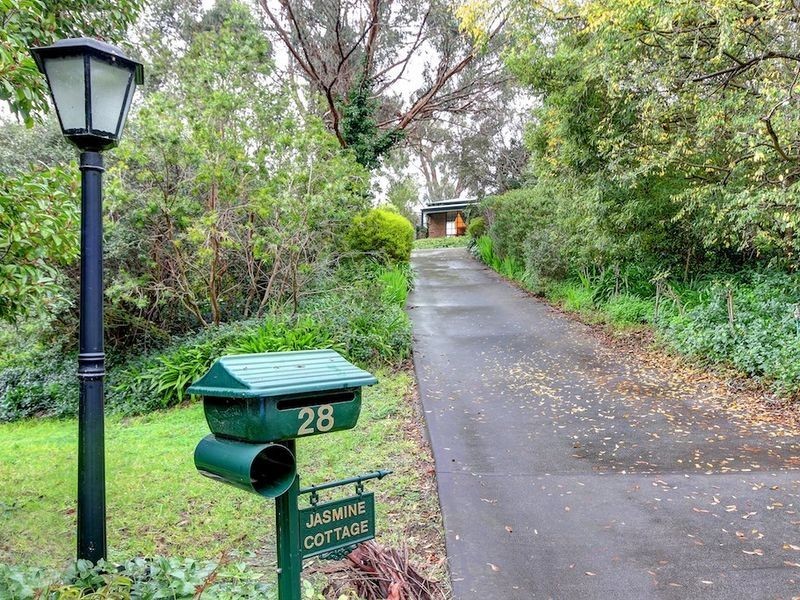 28 Fern Hill Road, Bridgewater SA 5155