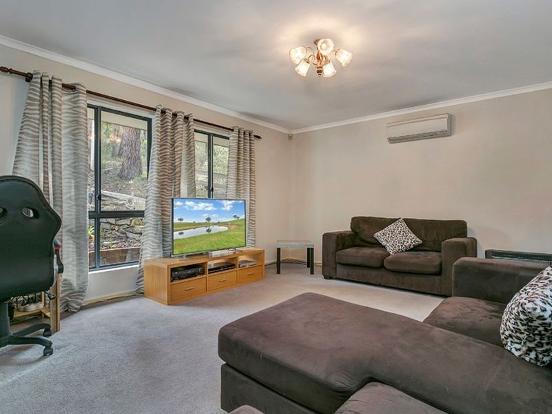 147 Strathalbyn Road, Bridgewater SA 5155