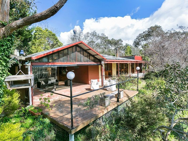 27 Wembley Avenue, Bridgewater SA 5155