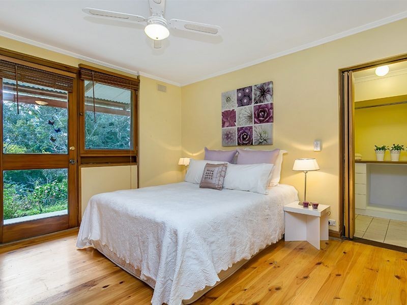 27 Wembley Avenue, Bridgewater SA 5155