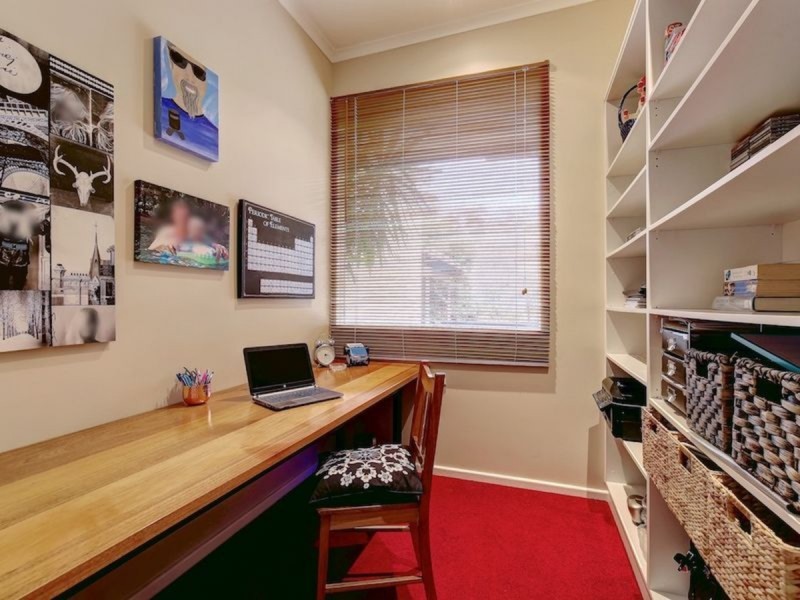 98 Sheoak Road, Crafers West SA 5152