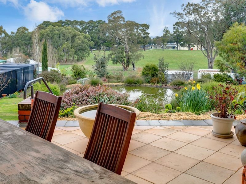 11 Hawthorn Road, Mount Barker SA 5251