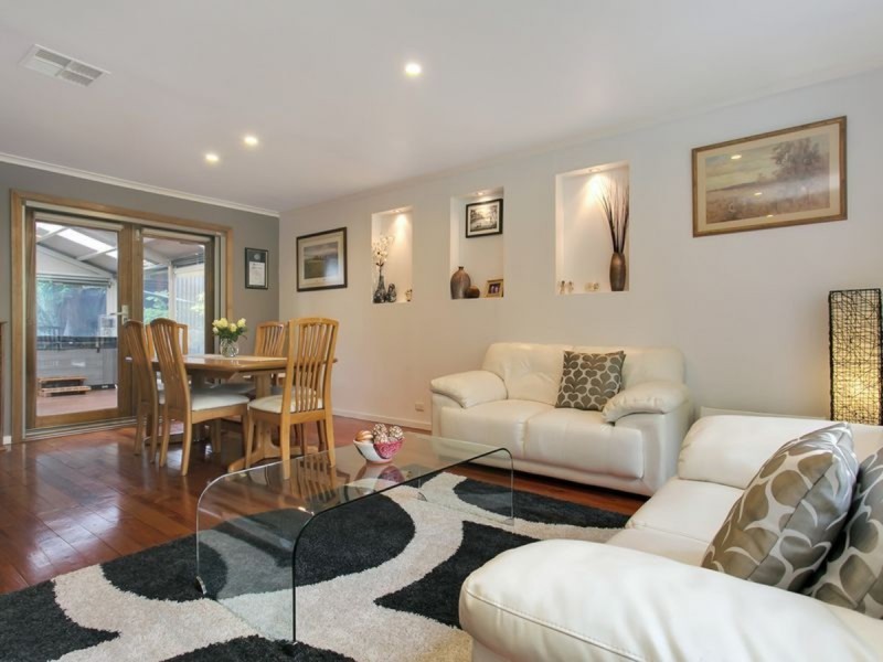4 Valley Side Drive, Crafers SA 5152
