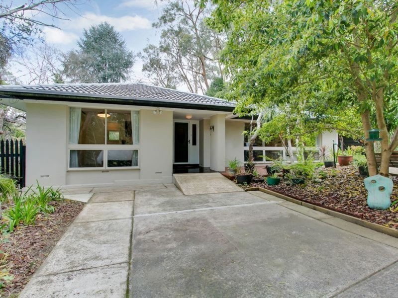 4 Valley Side Drive, Crafers SA 5152