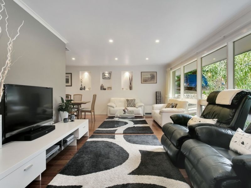4 Valley Side Drive, Crafers SA 5152