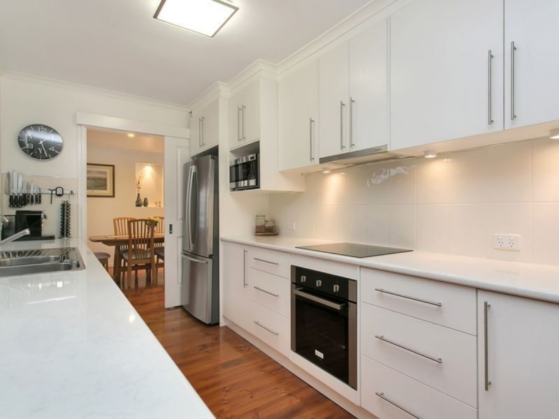 4 Valley Side Drive, Crafers SA 5152
