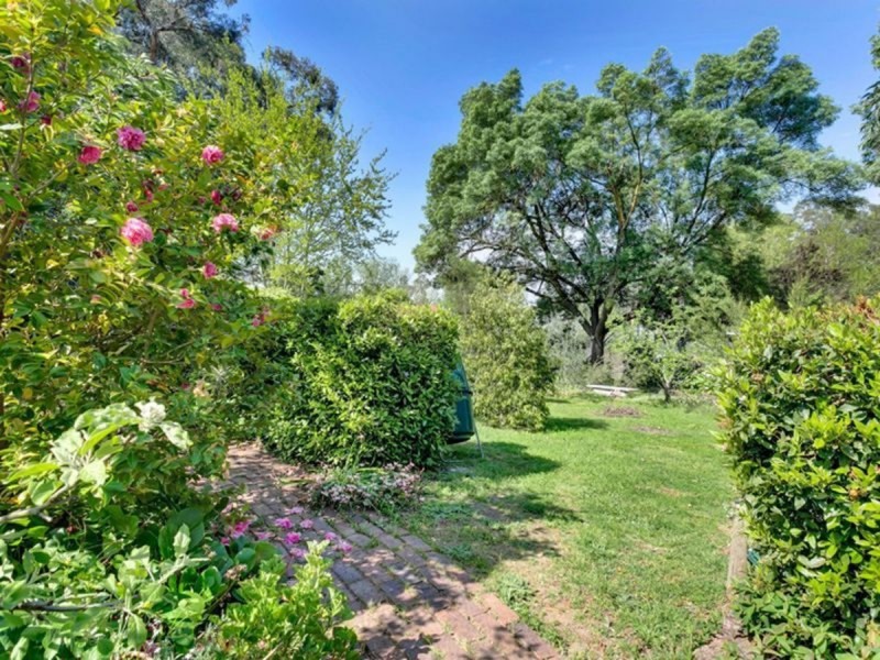 27 Anderson Road, Bridgewater SA 5155