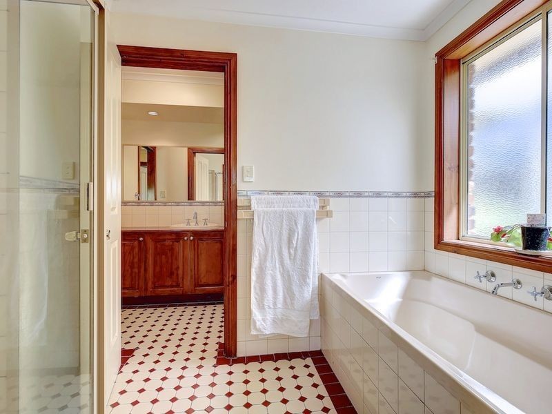 11 Blackwood Court, Mount Barker SA 5251