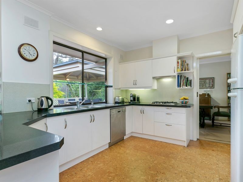 15 Keroma Drive, Aldgate SA 5154