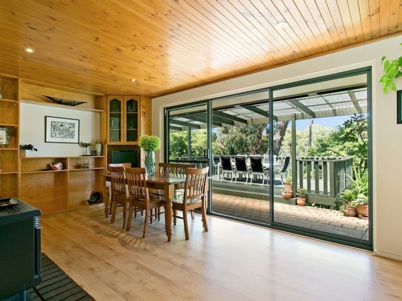 11 Renown Avenue, Crafers West SA 5152