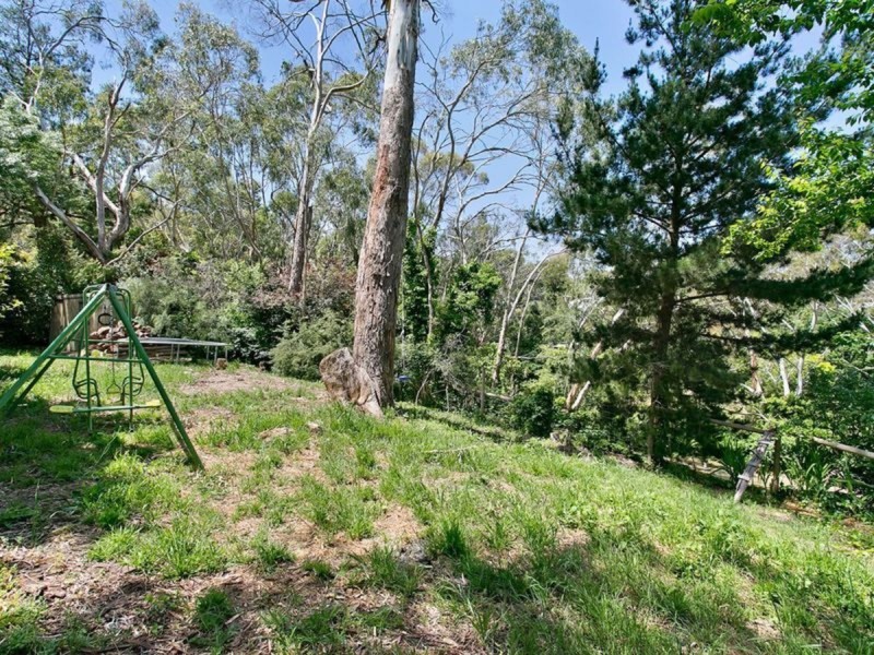 11 Renown Avenue, Crafers West SA 5152