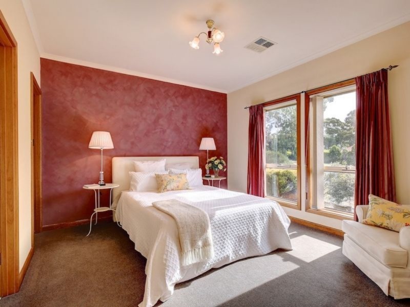 11 Corella Avenue, Chandlers Hill SA 5159