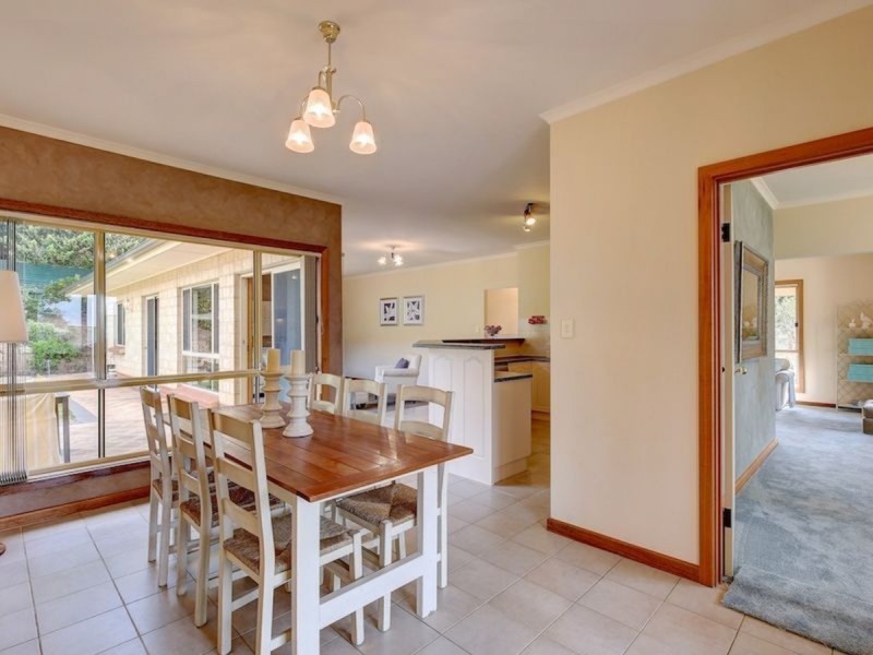 11 Corella Avenue, Chandlers Hill SA 5159