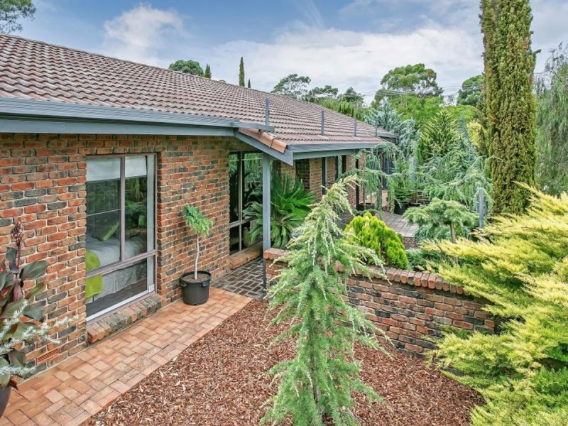 9 Hay Street, Aberfoyle Park SA 5159