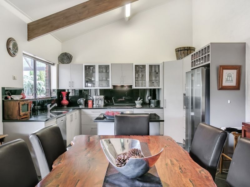 9 Hay Street, Aberfoyle Park SA 5159