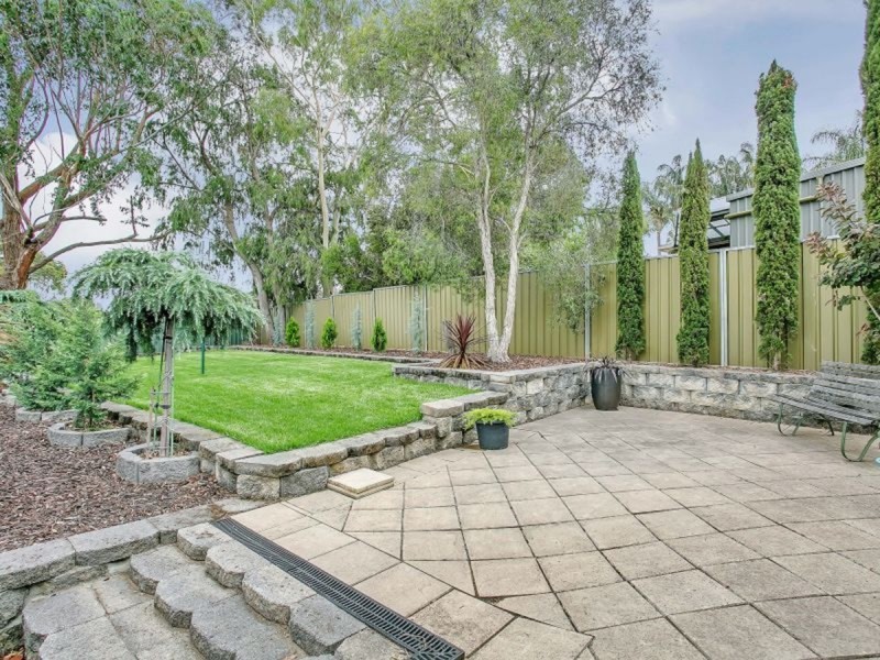 9 Hay Street, Aberfoyle Park SA 5159