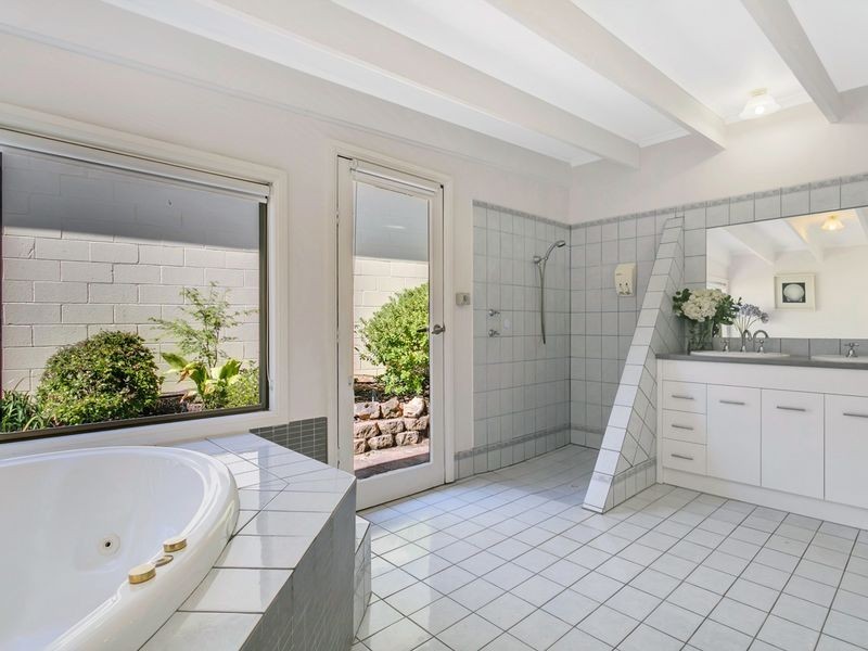 5 Elborough Avenue, Uraidla SA 5142