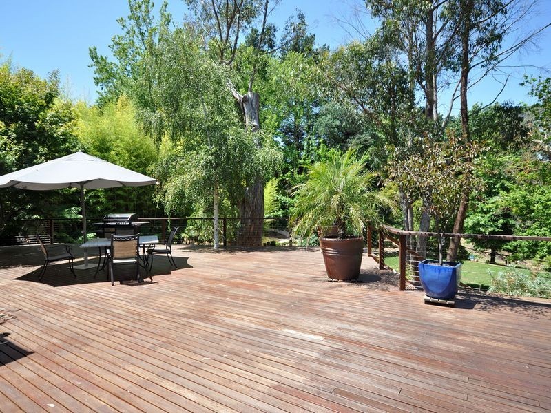 15 Longwood Road, Stirling SA 5152