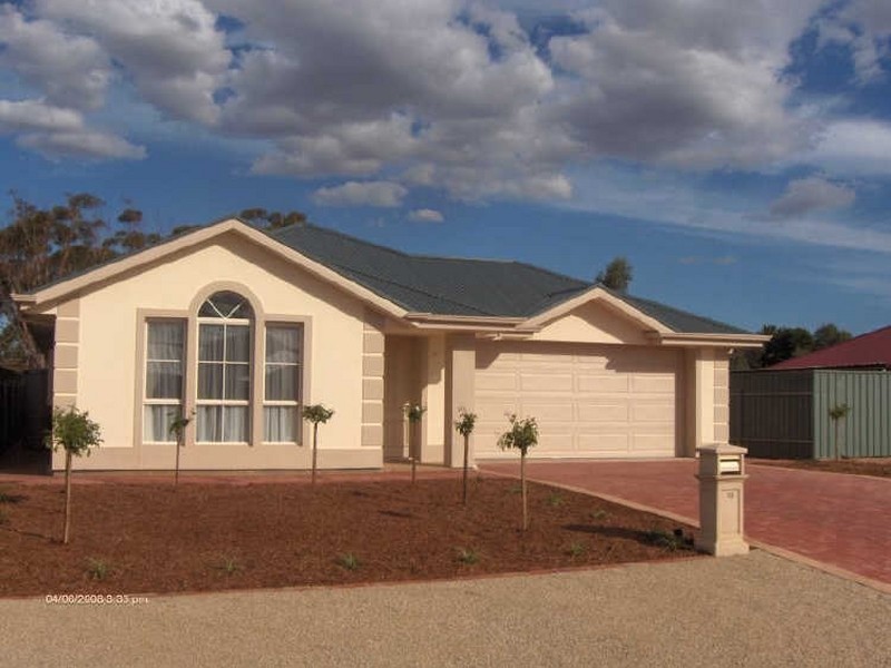 19 Strathmont Drive, Strathalbyn SA 5255