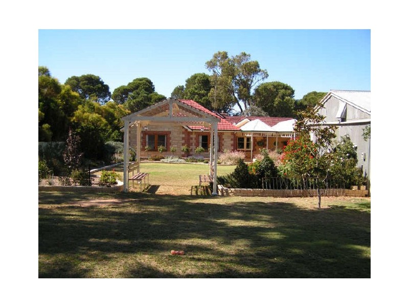 11 Ashbourne Road, Strathalbyn SA 5255