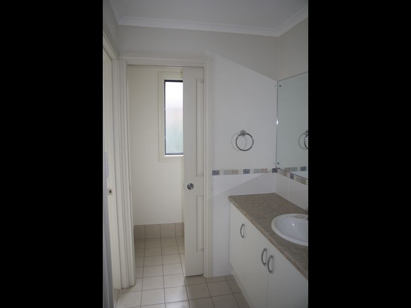 17 Strathford Way, Strathalbyn SA 5255