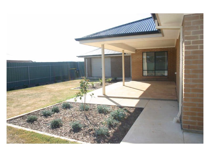 17 Strathford Way, Strathalbyn SA 5255