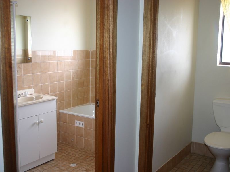 1/8 Parker Avenue, Strathalbyn SA 5255