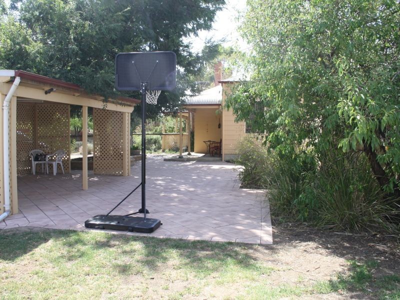 25 Callington Road, Strathalbyn SA 5255