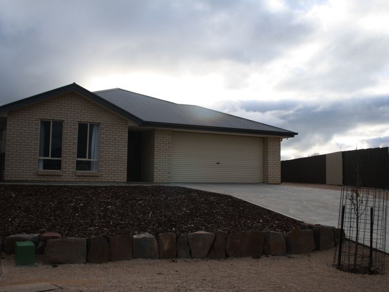 16 Field Drive, Strathalbyn SA 5255