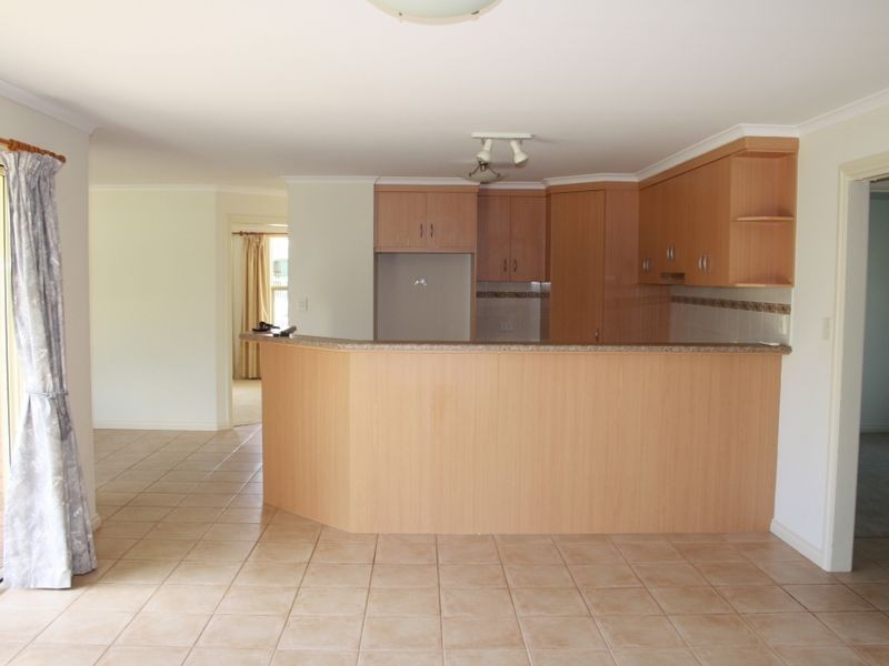 17 Strathmont Drive, Strathalbyn SA 5255