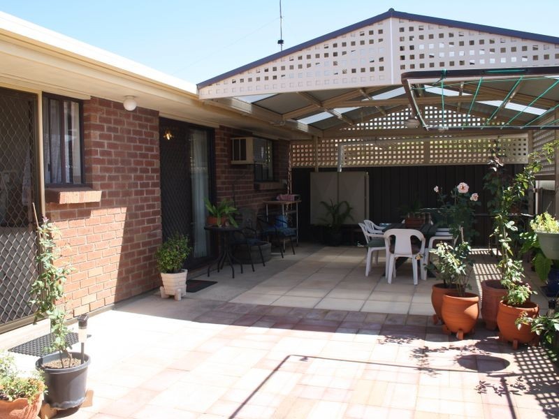 2/8 Parker Avenue, Strathalbyn SA 5255