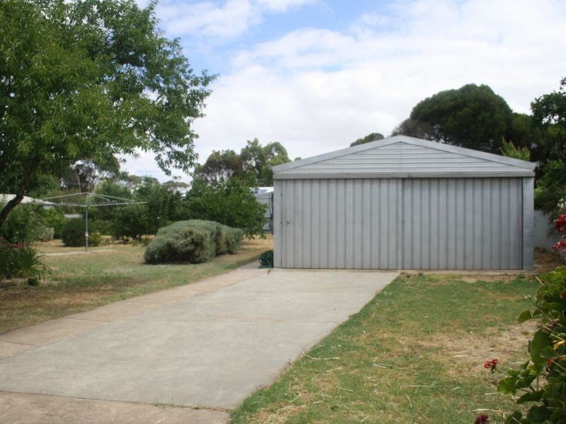 16 Stephens Avenue, Strathalbyn SA 5255